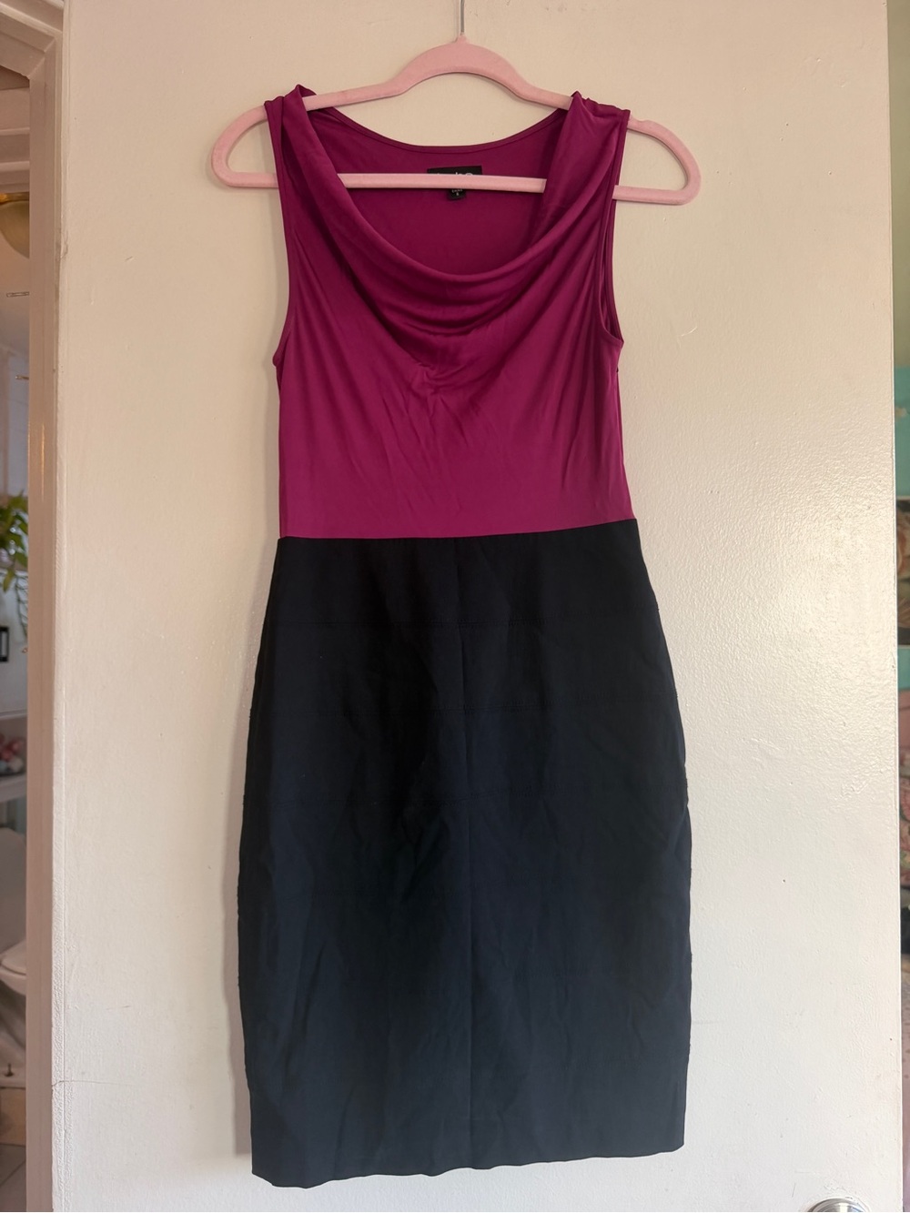 Sleeveless Fuchsia and Black Colorblock bodycon Dress